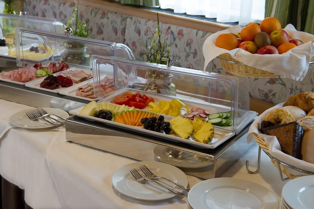 Hotel Pockinger Hof Pocking  Bagian luar foto