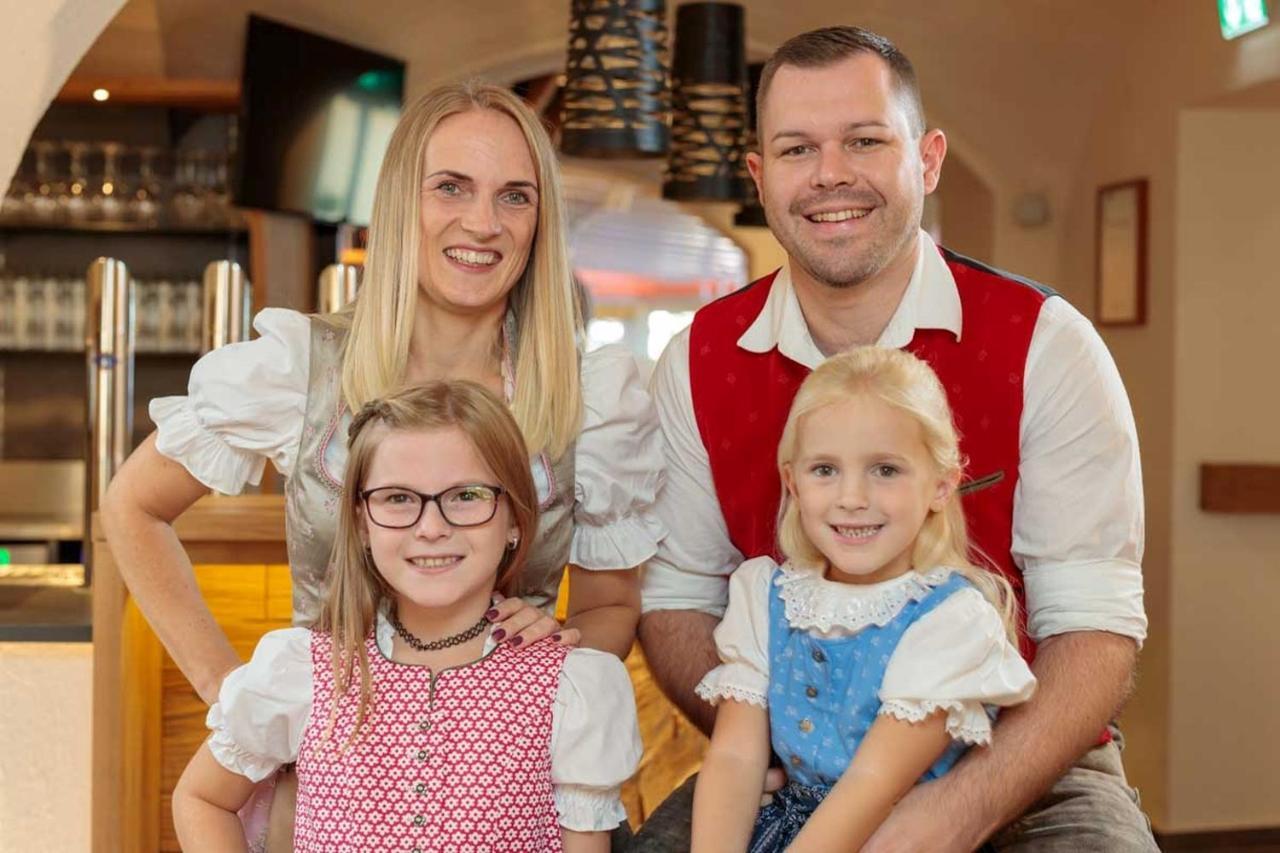 Hotel Pockinger Hof Pocking  Bagian luar foto
